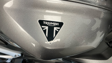 Triumph Street Triple R (23MY)